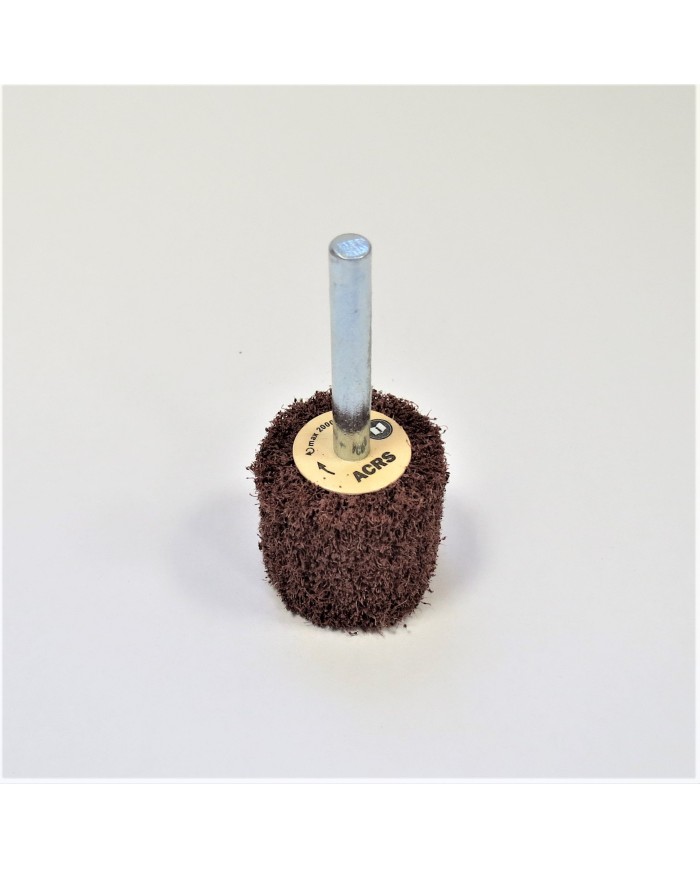 ŚCIERNICA Z WŁÓKNINY NA TRZPIENIU 30X30X6 ACRS ARMES