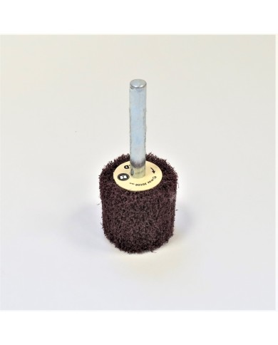 ŚCIERNICA Z WŁÓKNINY NA TRZPIENIU 30X30X6 AMED ARMES