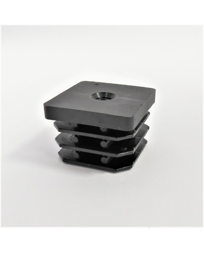 ZAŚLEPKA PLASTIKOWA 30X30 Z GWINTEM M8